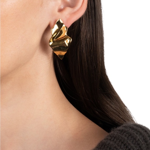 Alexis Bittar Jewelry - 🆕 Alexis Bittar Crumpled Small Post Earring- Gold- only 1